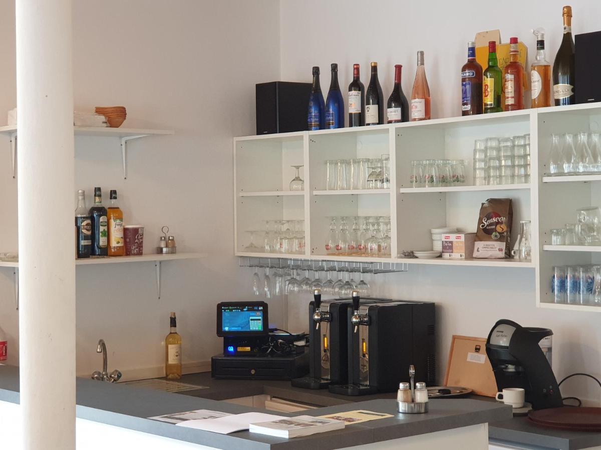 Hotel - Restaurant - Bar Saint Avit L Hotel Des Tchoumjeu Lourdes Exteriör bild